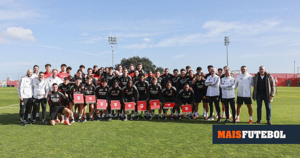 Rui Costa e Mourinho recebem campeões do mundo: «Isto foi só o início»