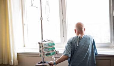 10 ações que fazem diferença ao apoiar alguém com câncer - 05/12/2025 - Equilíbrio e Saúde