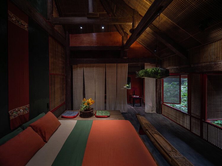 Residência MÔ He’ritage / MÔ he studio - Fotografia de Interiores, Madeira, Iluminação, Viga, Dormitório