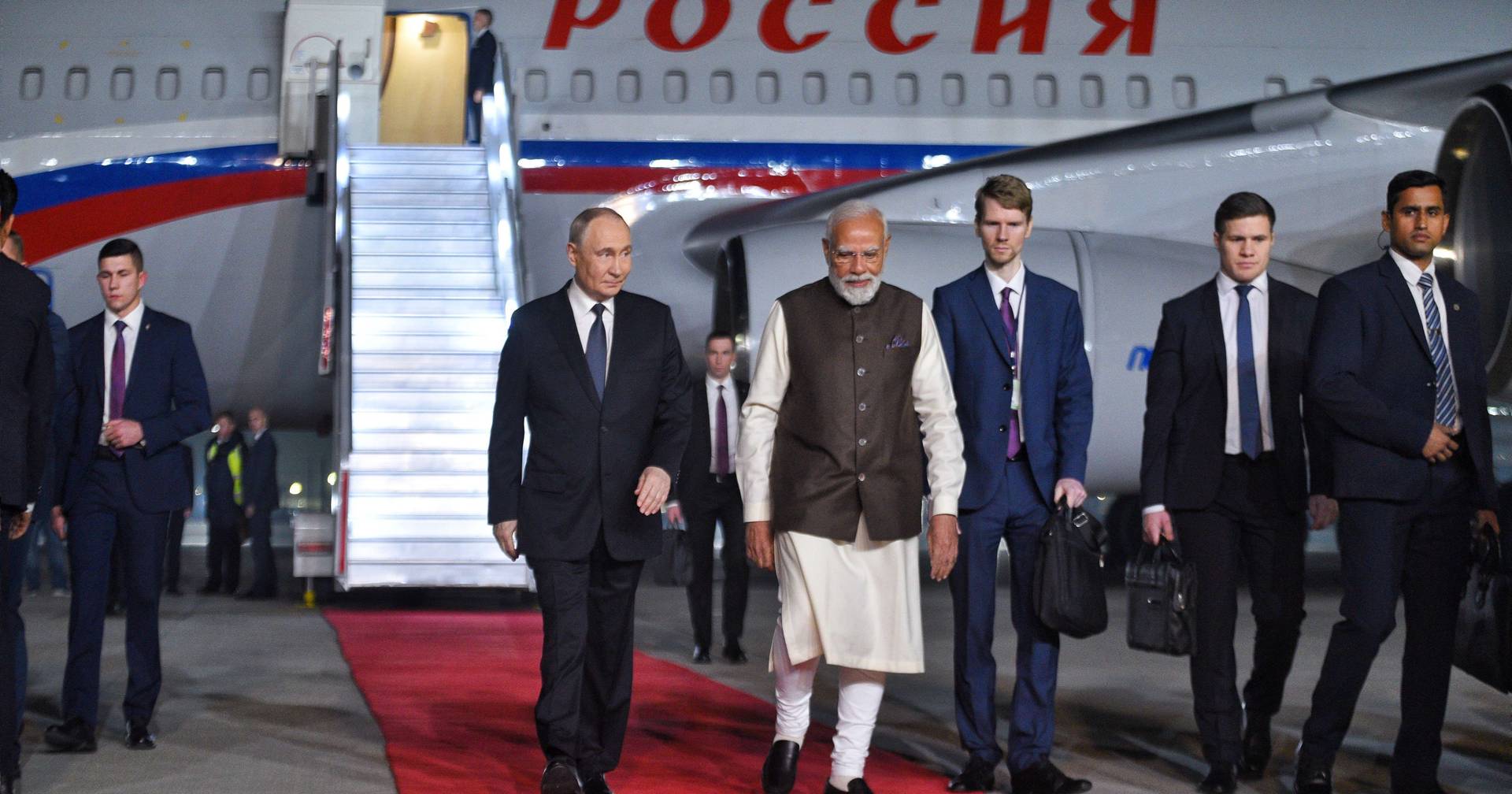 Putin diz que a Rússia vai ficar com o Donbas a bem ou a mal