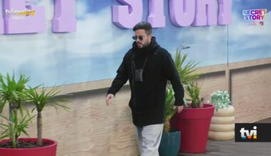 De madrugada, Pedro tem comportamento enigmático - Secret Story