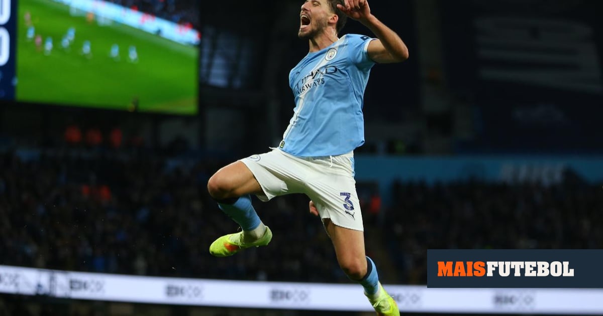 Faz lembrar Kompany: Rúben Dias marca golaço do meio da rua (VÍDEO)