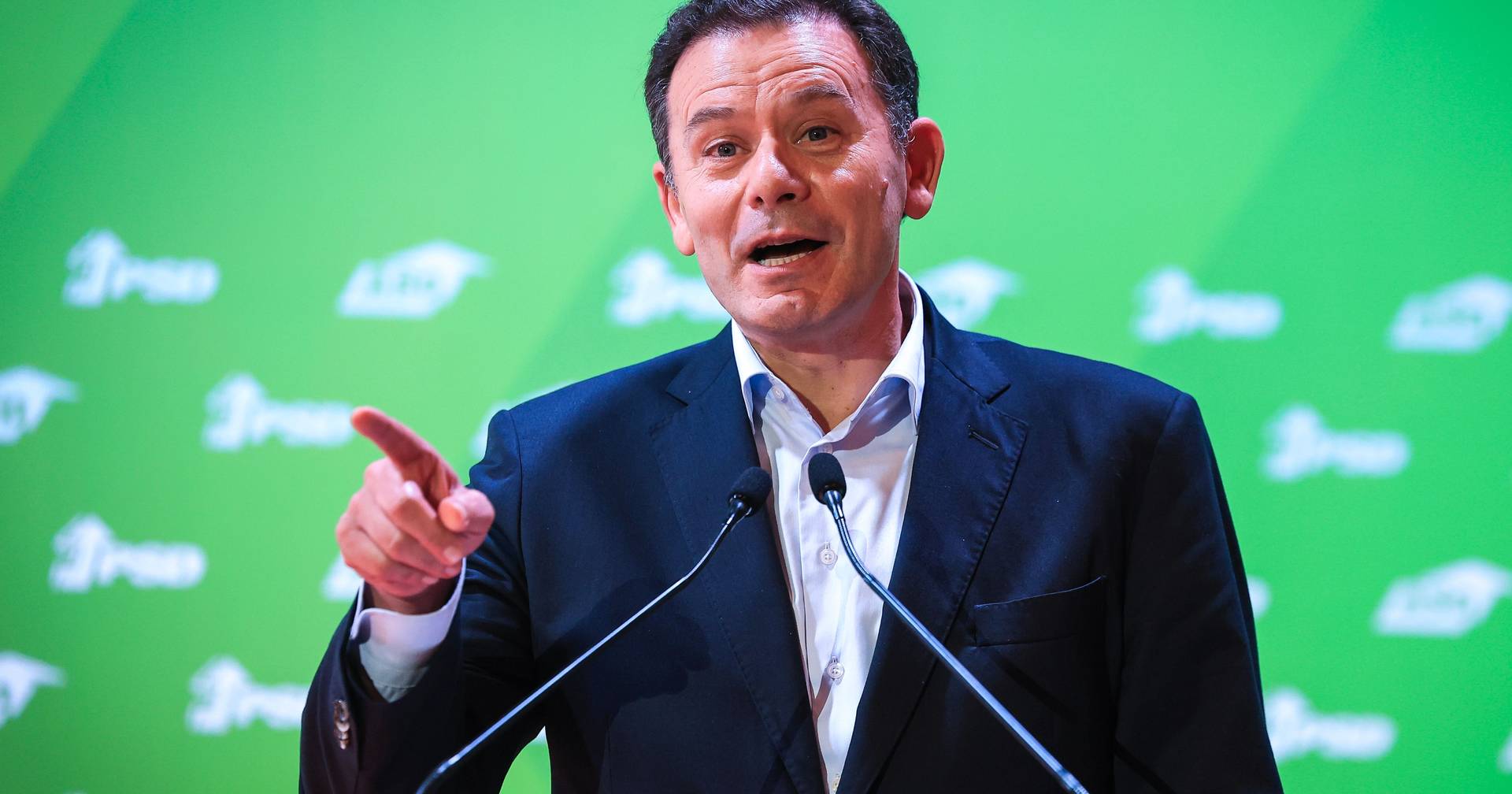 Montenegro aumenta objetivos: quer salário mínimo nos 1.600 euros e médio nos 3.000