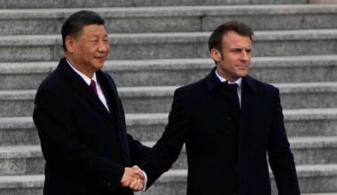 França ameaça China com taxas aduaneiras: "É uma questão de vida ou de morte para a indústria europeia"