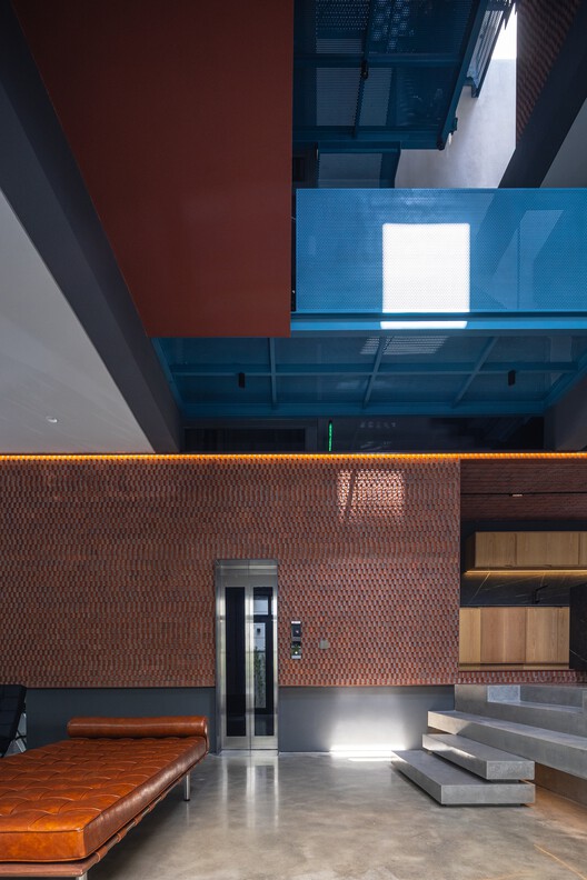  Casa B.RED / TOOB STUDIO - Imagem 4 de 38