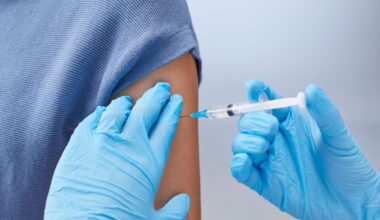 Sabrina Sabino: “Ao retirar vacina da Hepatite B ao nascer, EUA arriscam retrocesso histórico”