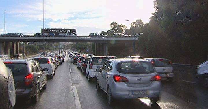 Manifestação em dia de greve geral condiciona trânsito no centro de Lisboa