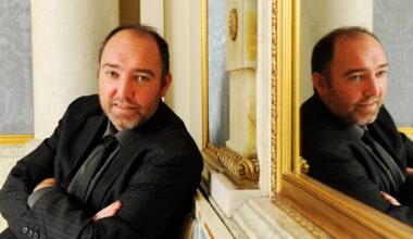 Amigo de estrelas de Hollywood, ex-diretor do Centro Óscar Niemeyer foi detido no Algarve