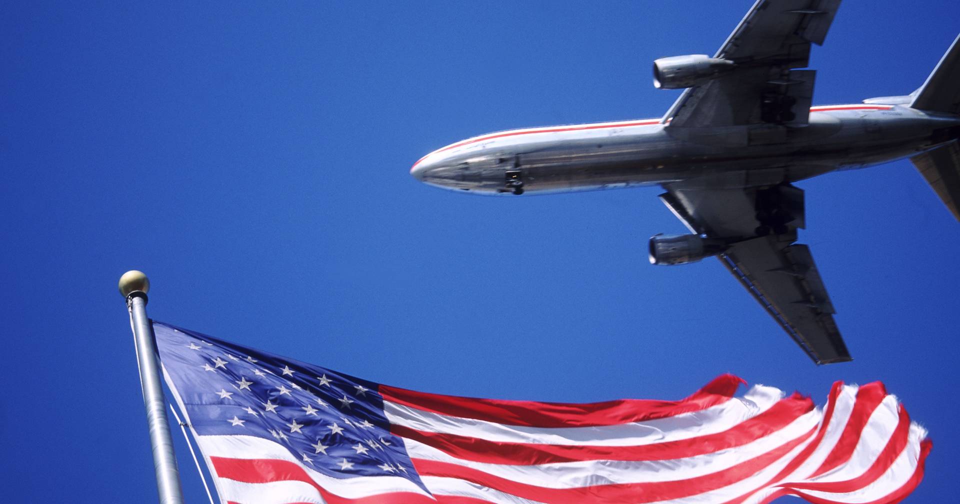 Estados Unidos querem pedir histórico de redes sociais a turistas antes de entrarem no país