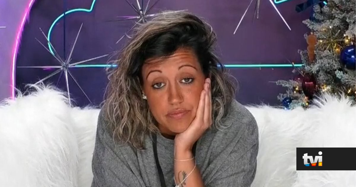 Marisa deita tudo a perder e recebe sanção pesada da Voz por 'entregar' segredo - Secret Story