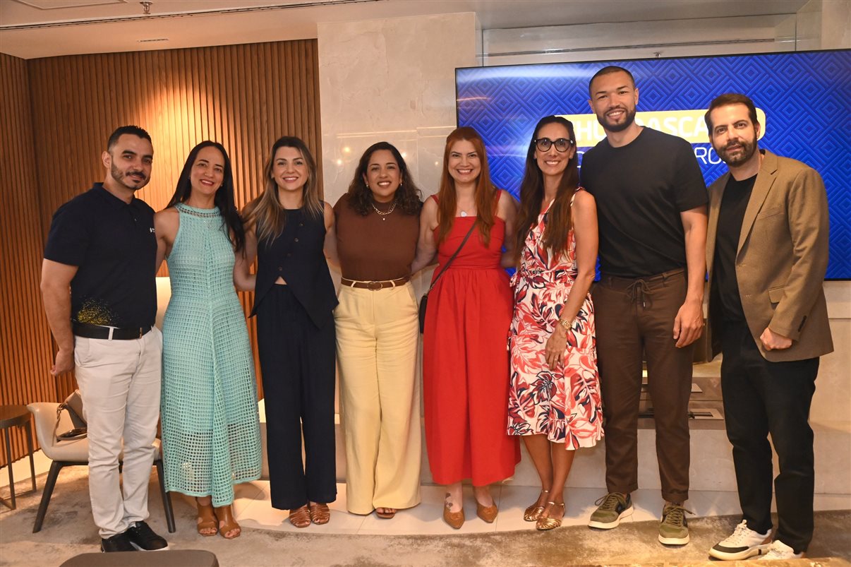 Flavio Marques, da BeFly, Rosa Shida, da United Airlines, Luciano Guimarães, da BeFly, Cristina Rached, da Lufthansa Group, Estela Marques, da Turkish Airlines, Sylvio Ferraz, da BeFly, Regina Carrelhas, da Emirates, e Lucia Lima, da United Airlines