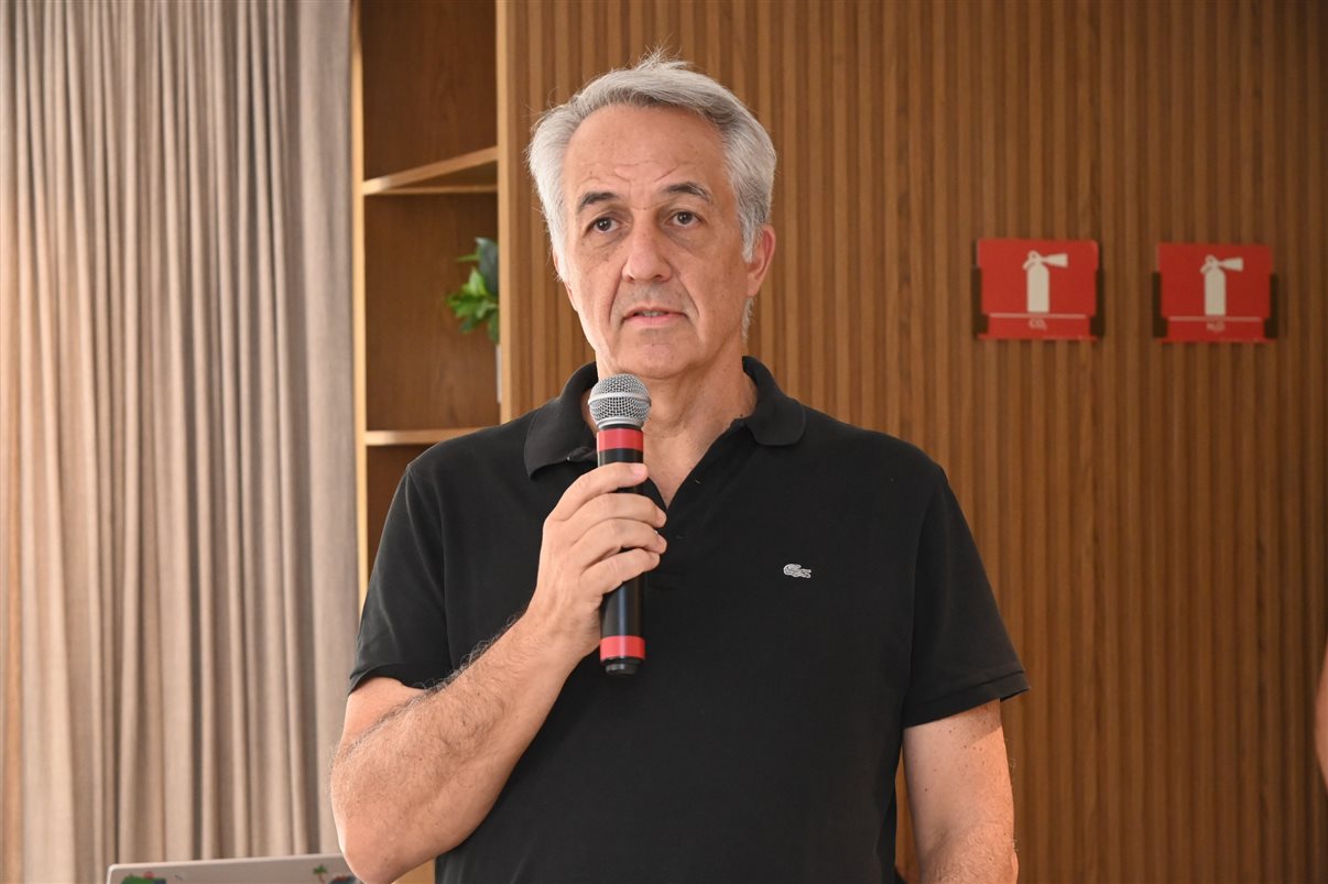 Flavio Marques, da BeFly, Rosa Shida, da United Airlines, Luciano Guimarães, da BeFly, Cristina Rached, da Lufthansa Group, Estela Marques, da Turkish Airlines, Sylvio Ferraz, da BeFly, Regina Carrelhas, da Emirates, e Lucia Lima, da United Airlines