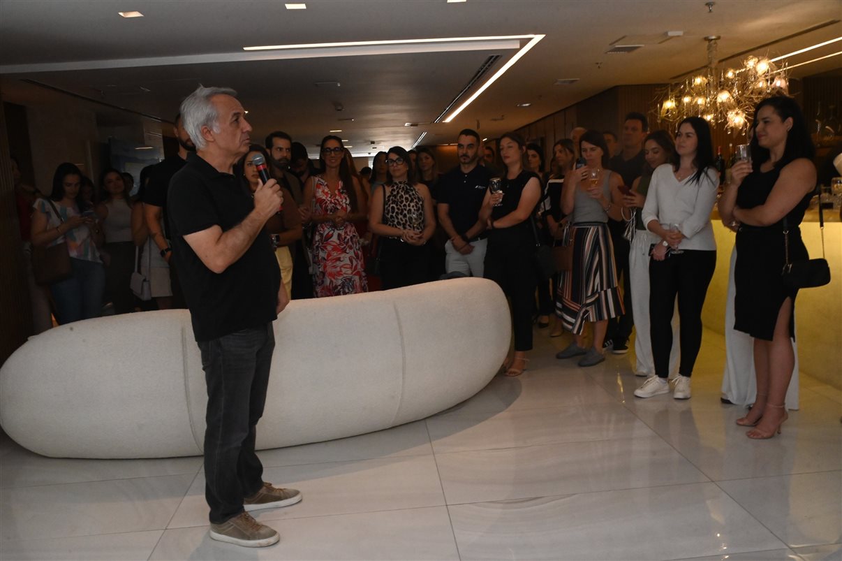 Flavio Marques, da BeFly, Rosa Shida, da United Airlines, Luciano Guimarães, da BeFly, Cristina Rached, da Lufthansa Group, Estela Marques, da Turkish Airlines, Sylvio Ferraz, da BeFly, Regina Carrelhas, da Emirates, e Lucia Lima, da United Airlines