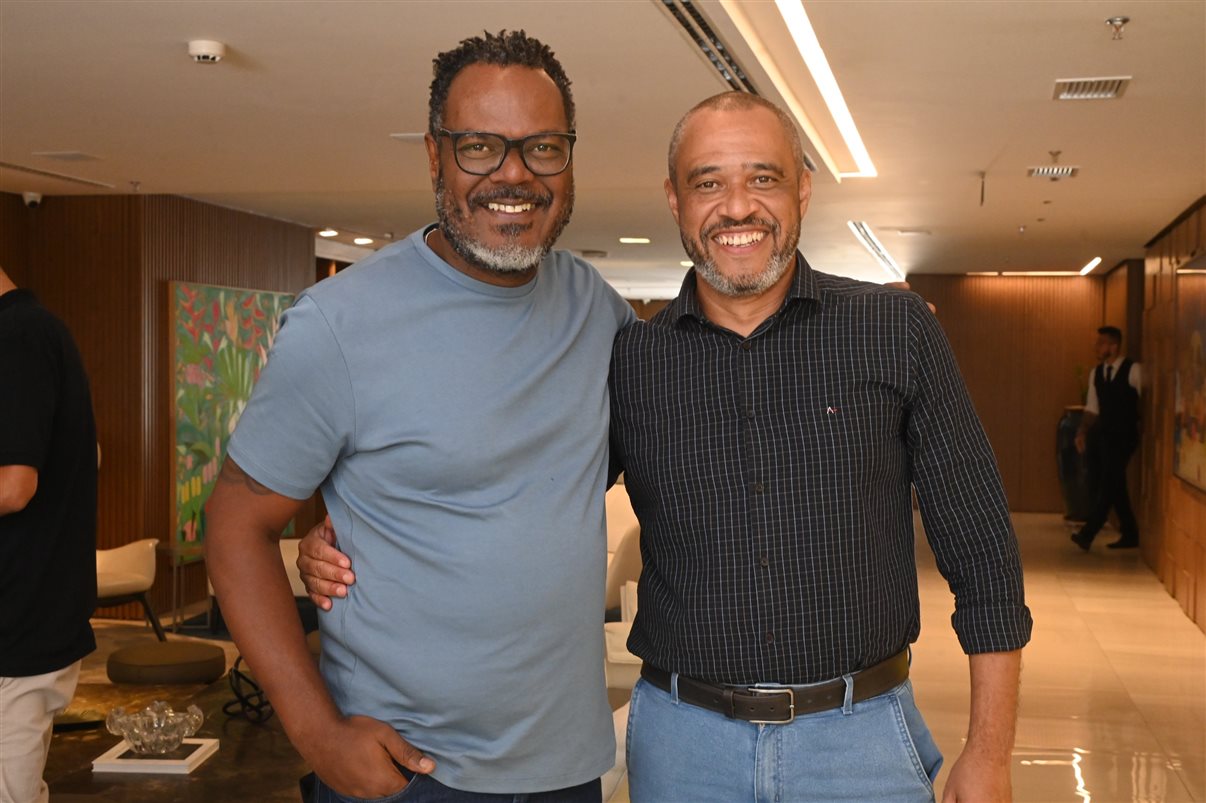 Flavio Marques, da BeFly, Rosa Shida, da United Airlines, Luciano Guimarães, da BeFly, Cristina Rached, da Lufthansa Group, Estela Marques, da Turkish Airlines, Sylvio Ferraz, da BeFly, Regina Carrelhas, da Emirates, e Lucia Lima, da United Airlines