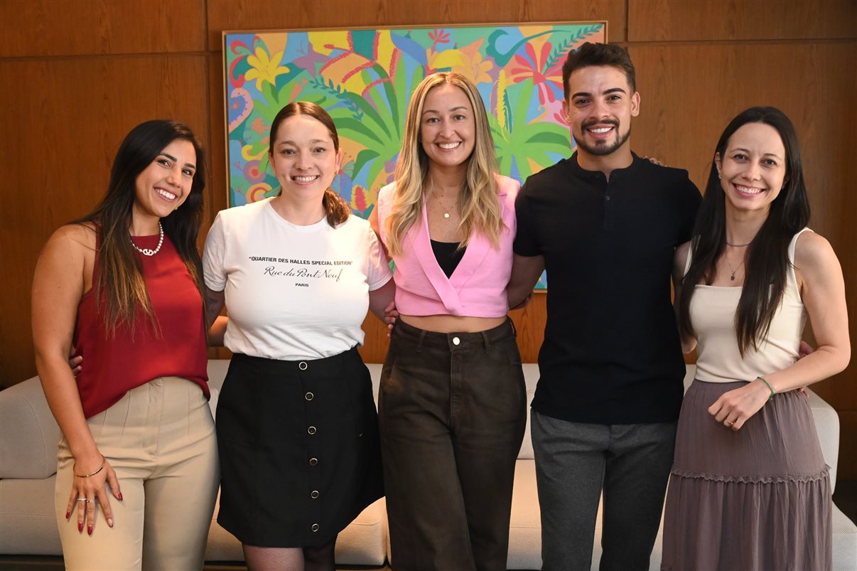 Flavio Marques, da BeFly, Rosa Shida, da United Airlines, Luciano Guimarães, da BeFly, Cristina Rached, da Lufthansa Group, Estela Marques, da Turkish Airlines, Sylvio Ferraz, da BeFly, Regina Carrelhas, da Emirates, e Lucia Lima, da United Airlines