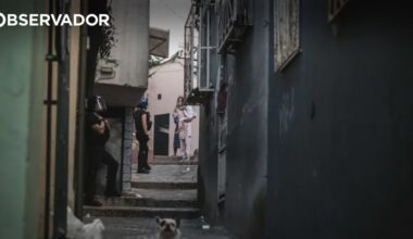 Polícias apedrejados em perseguição na Cova da Moura – Observador