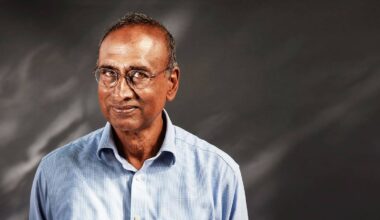 “A geração ‘baby boomer’ não quer morrer. Por isso, investe imenso dinheiro em evitá-lo”: entrevista ao Nobel da Química 2009