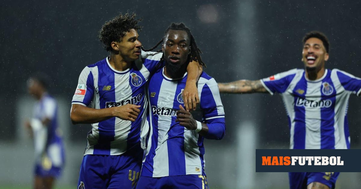 II Liga: FC Porto B vence com golo de Karamoh, Chaves opera reviravolta