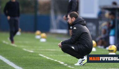 Derrota pesada em Famalicão: Ian Cathro não compareceu na sala de imprensa