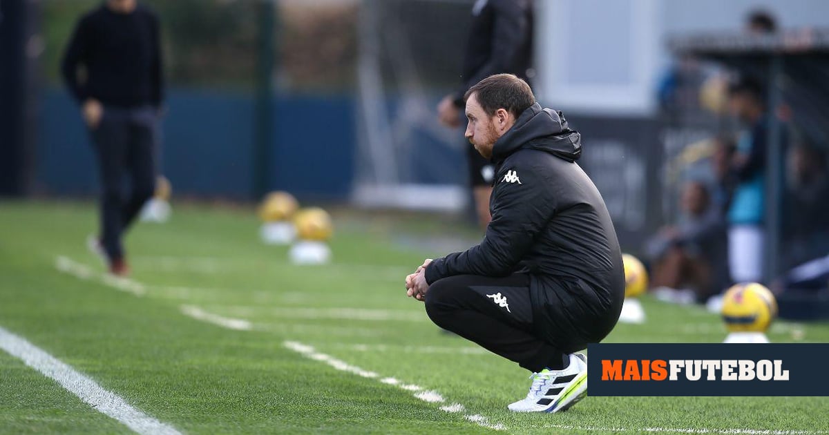 Derrota pesada em Famalicão: Ian Cathro não compareceu na sala de imprensa