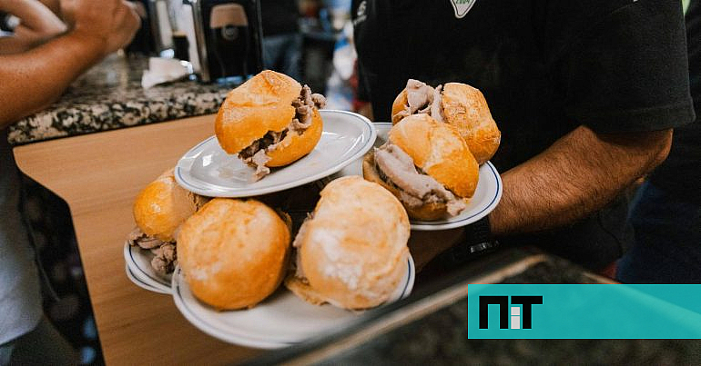 Descobrimos os segredos da “melhor casa de bifanas” que torna os clientes “à prova de bala” — NiT