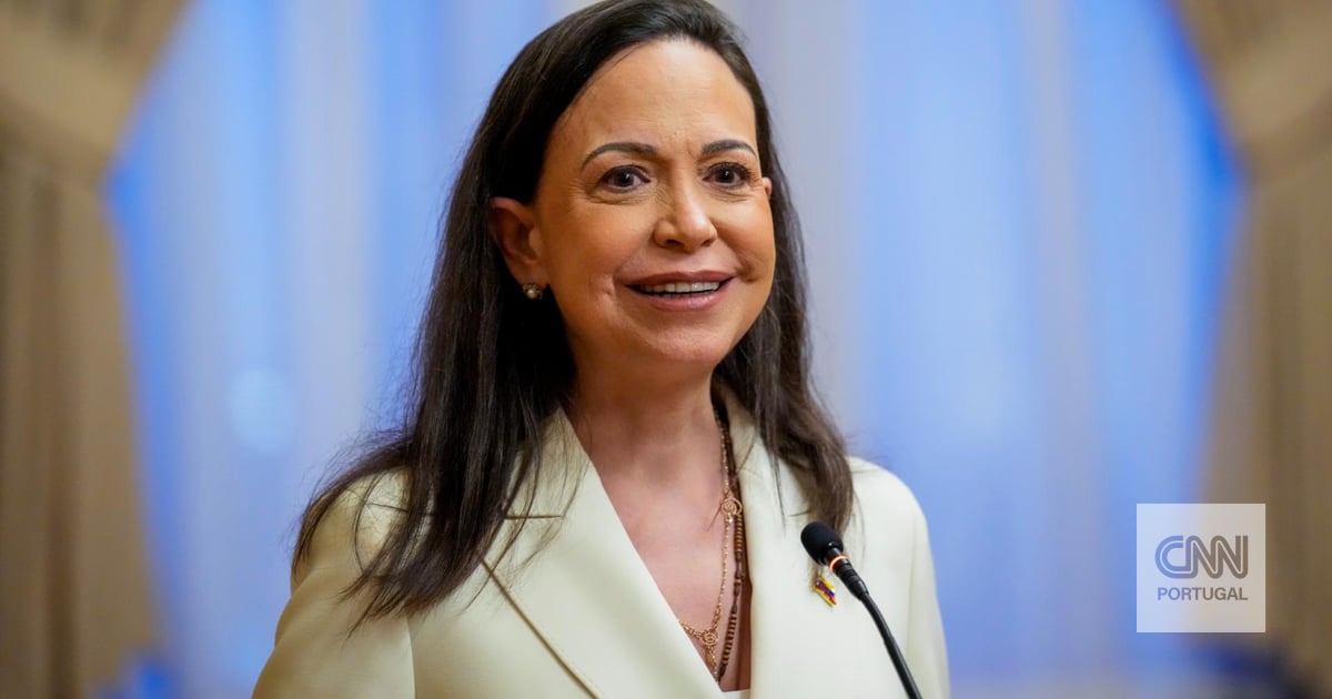 María Corina Machado fraturou vértebra durante viagem secreta da Venezuela para a Noruega