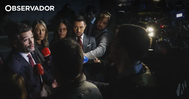 André Ventura acusa Marques Mendes de estar condicionado – Observador