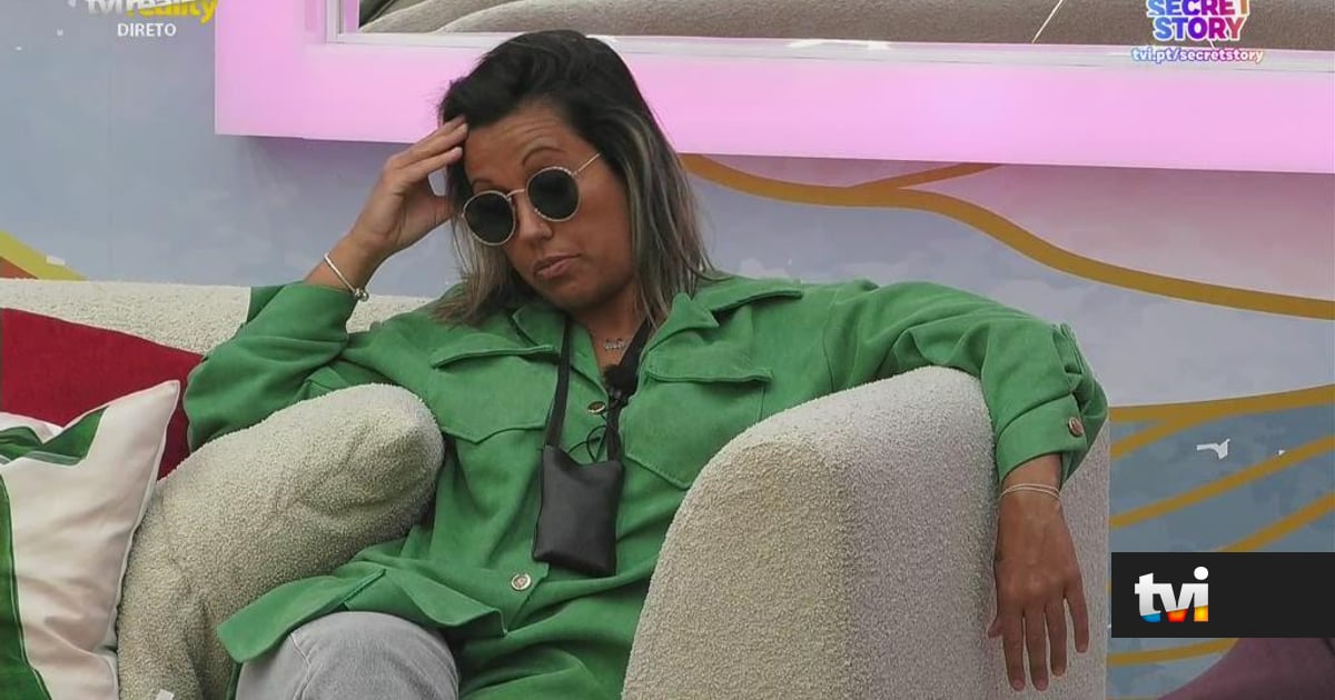 Implacável. Em conversa com Fábio, Marisa assume não conhecer Pedro - Secret Story