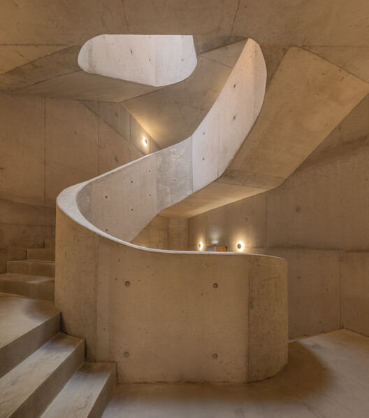 Adega da Quinta de Adorigo / Atelier Sergio Rebelo - Imagem 4 de 32