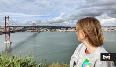 «Veio iluminar as nossas vidas»: Atriz famosa foi mãe pela primeira vez aos 47 anos - Novelas