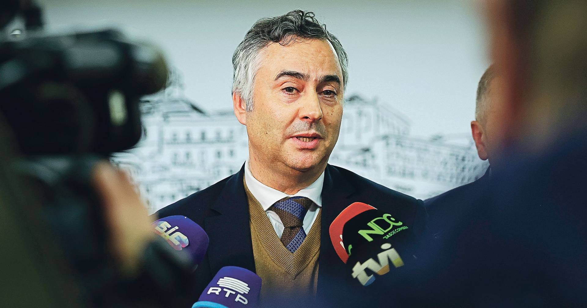 Ministro anuncia que vai ser exigida apenas uma prova de ingresso no ensino superior