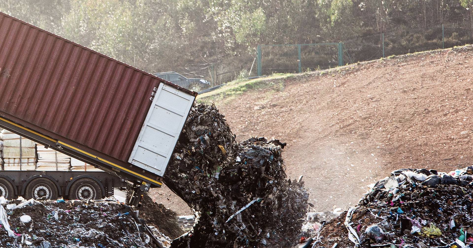 Portugal bate recordes nas energias renováveis, mas arde mais e não trata devidamente o lixo que produz – um retrato ambiental do país