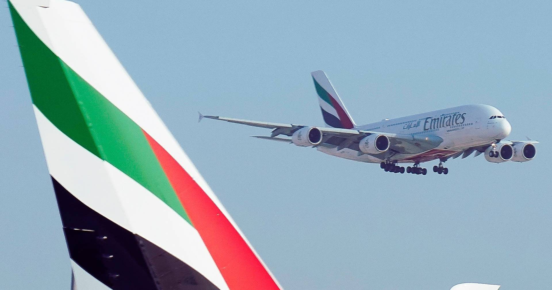 "Não seja grosseiro": gravação mostra discussão entre piloto da Emirates e controlador aéreo nos EUA