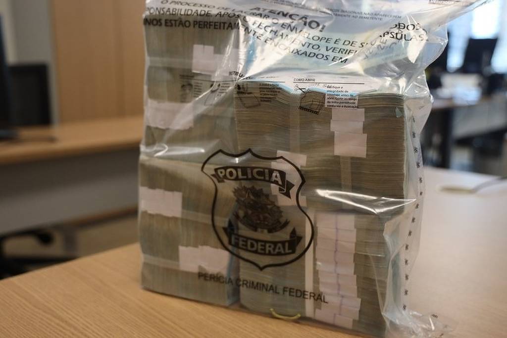 Fotografias e outros males rendem prejuízo à direita - 22/12/2025 - Dora Kramer