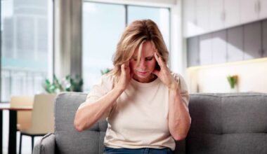 Sinais de AVC em mulheres: como identificar os primeiros sintomas e agir rápido - Ser Saúde