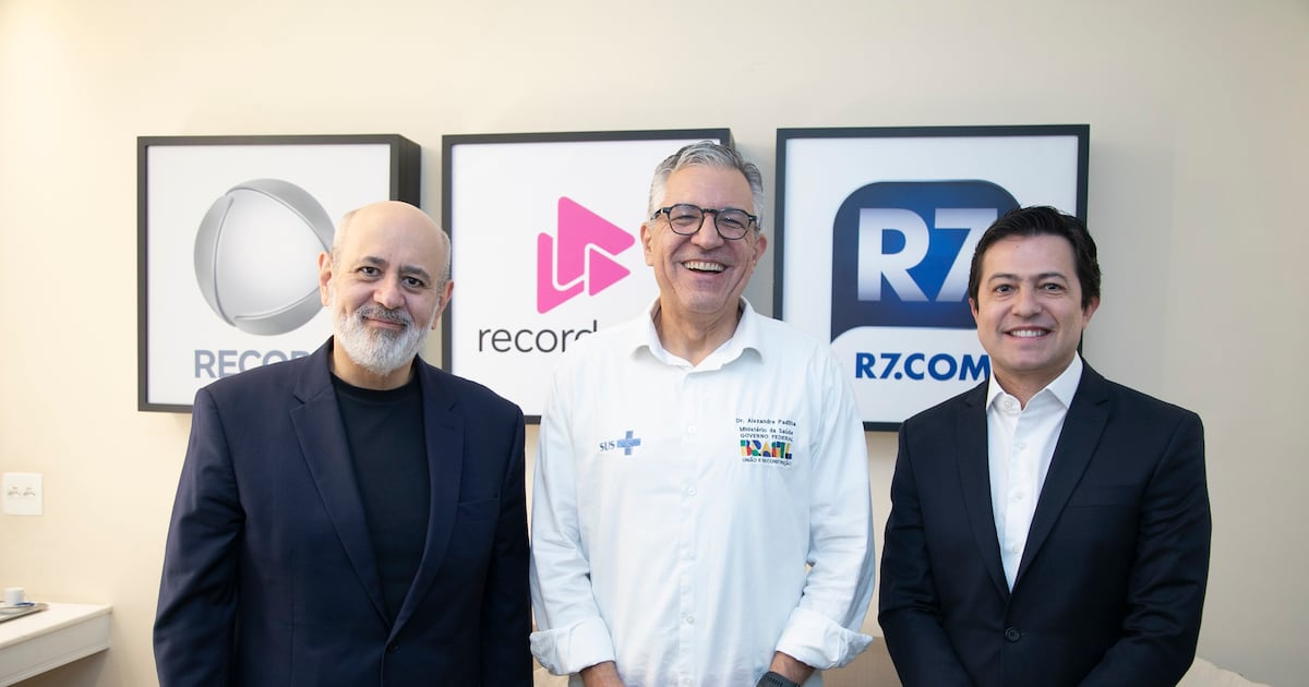 Ministro da Saúde visita a RECORD e esclarece dúvidas sobre vacina contra vírus respiratório – Noticias R7