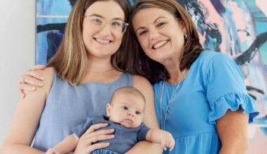 Mulher deu à luz a bebê gerado por fertilização in vitro em útero transplantado da mãe -  (crédito: Redes sociais / Reprodução )