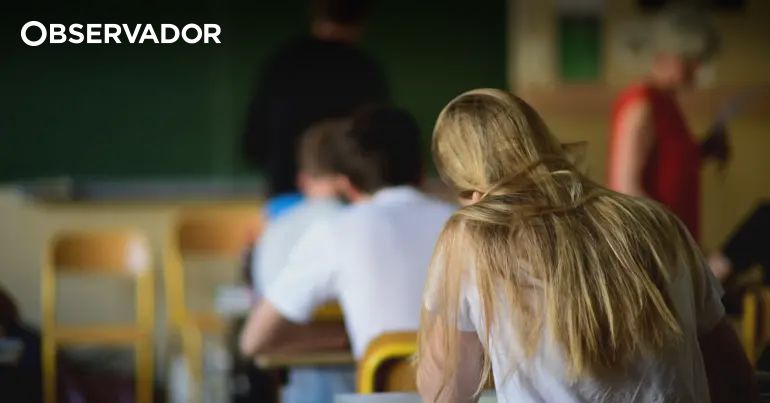 Reino Unido. Professor investigado devido a vídeos de Trump – Observador