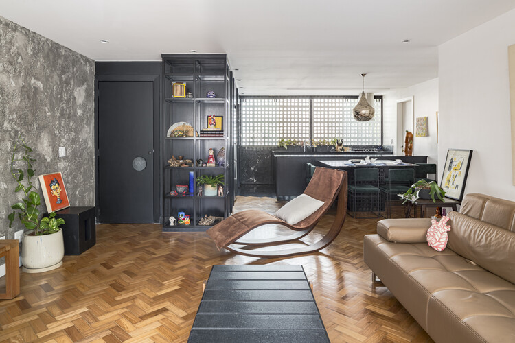 A beleza de 9 apartamentos em edifícios projetados por Oscar Niemeyer - Imagem 4 de 10