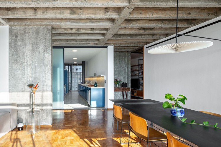 A beleza de 9 apartamentos em edifícios projetados por Oscar Niemeyer - Imagem 10 de 10