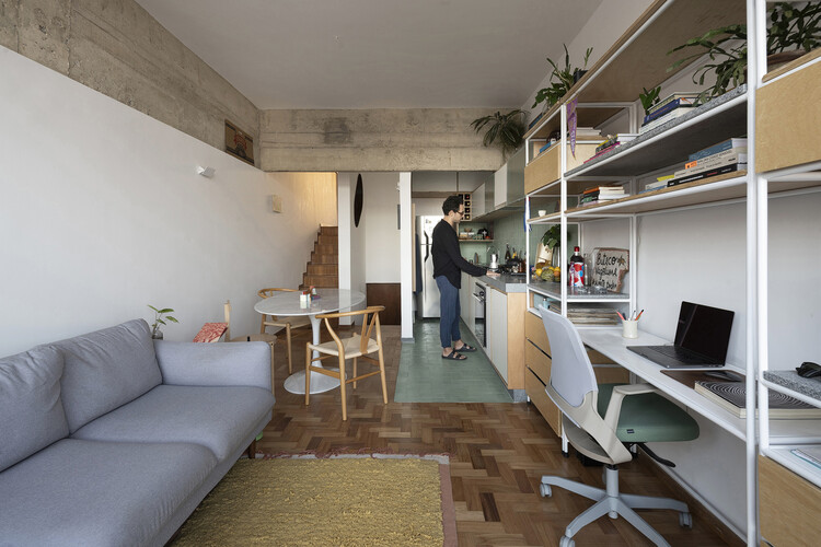 A beleza de 9 apartamentos em edifícios projetados por Oscar Niemeyer - Imagem 3 de 10