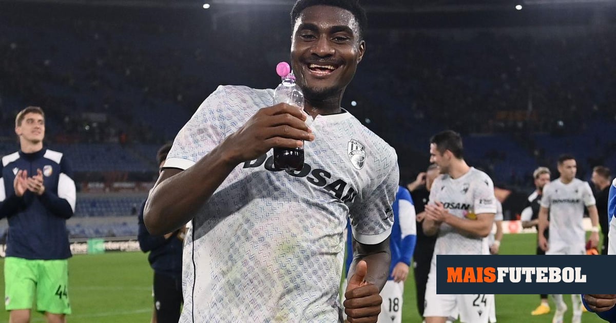 Viktoria Plzen quer cerca de 12 milhões de euros por alvo nigeriano do Benfica