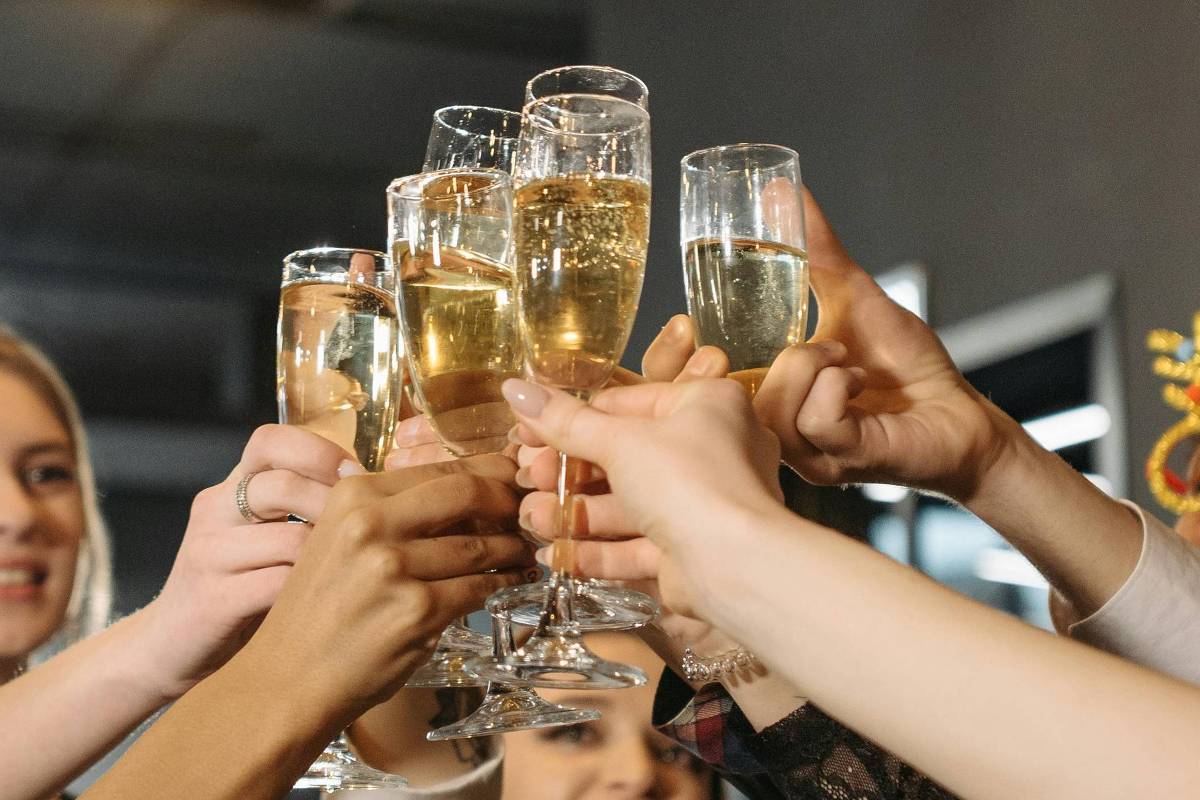 Síndrome do coração festeiro é ligada ao excesso de álcool - 31/12/2025 - Equilíbrio e Saúde