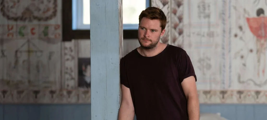 Jack Reynor em Midsommar