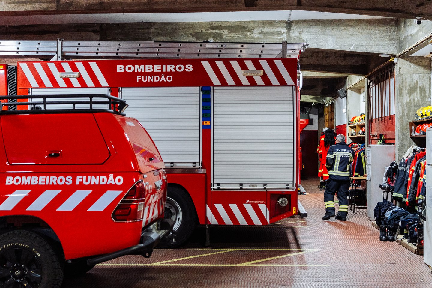 Proteção Civil abre inquéritos a comandantes de bombeiros