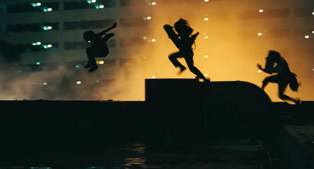 Por que Uma Batalha Após a Outra, com Leonardo DiCaprio, é o filme imperdível da HBO Max hoje