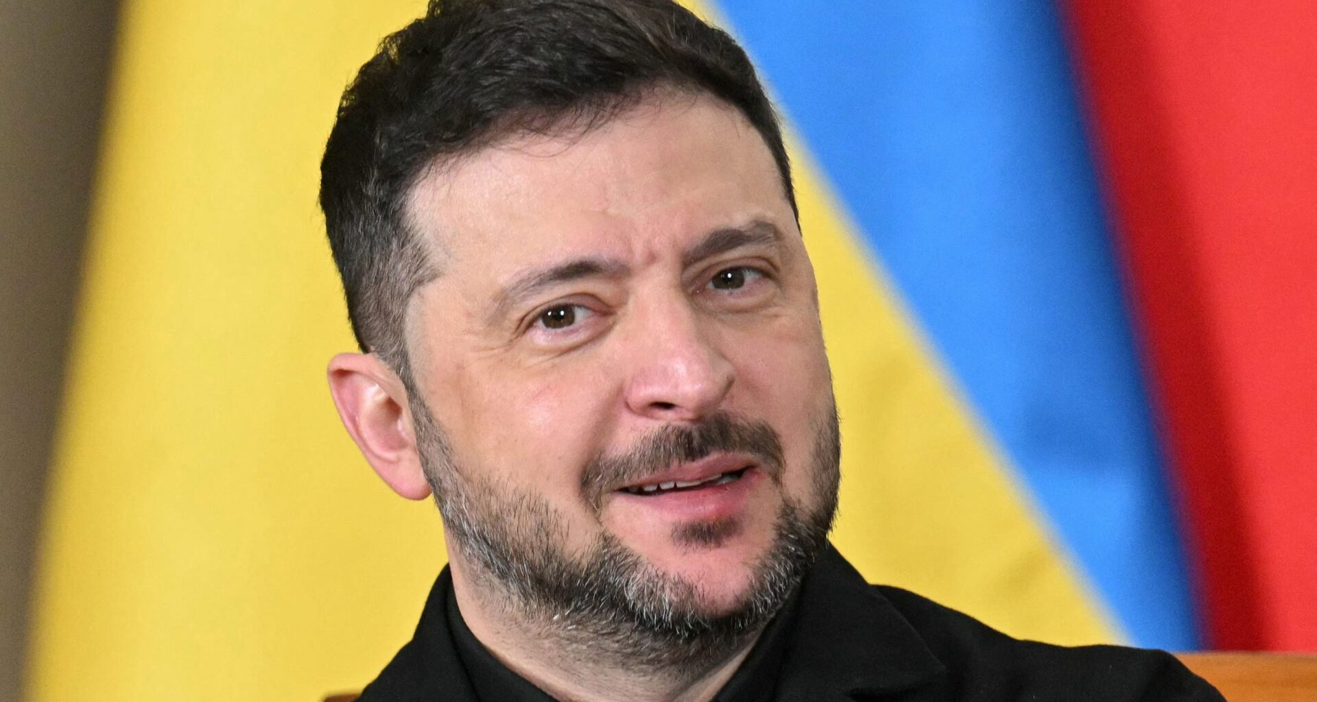 Zelensky anuncia conclus&atilde;o de proposta de paz com EUA baseada em plano de 20 pontos