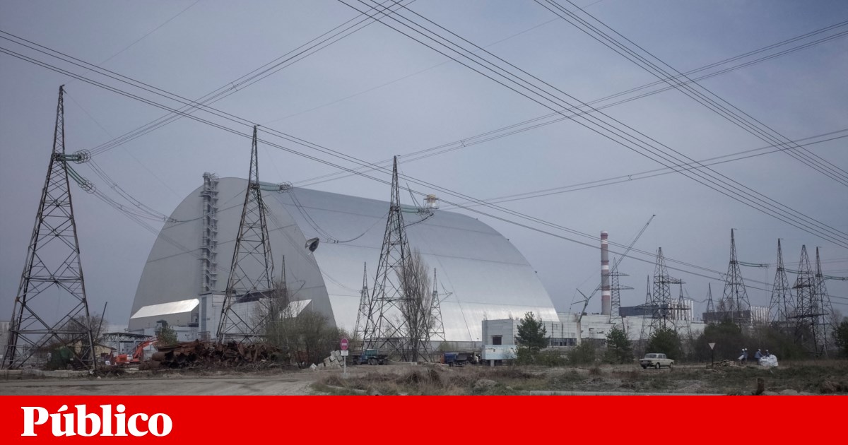 Escudo protector da central nuclear de Tchernobil foi danificado por drone russo | Guerra na Ucrânia