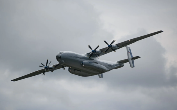 Avião militar russo despenha-se com sete pessoas a bordo | Rússia