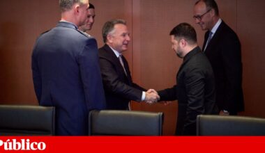 Zelensky deixa cair adesão da Ucrânia à NATO em troca de garantias de segurança | Guerra na Ucrânia